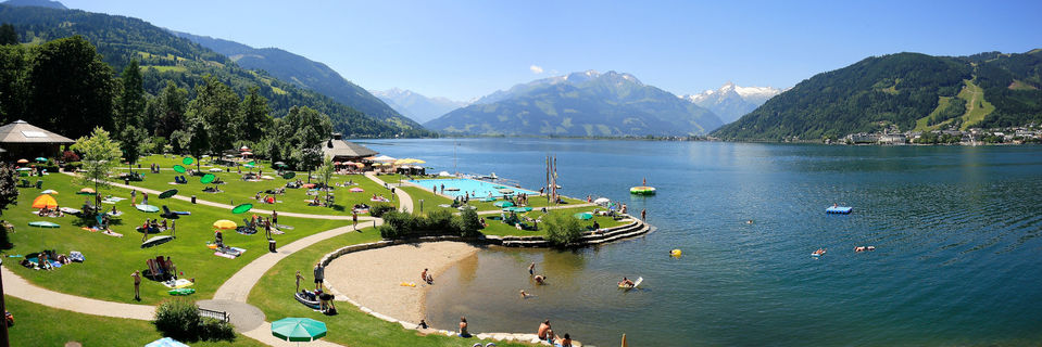 villas on lake zell in austria