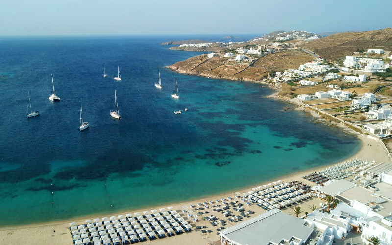 villas looking on to ornos beach mykonos