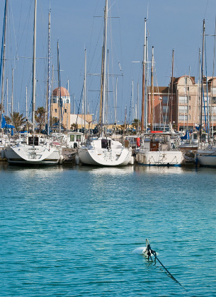 gruissan holiday villa rentals