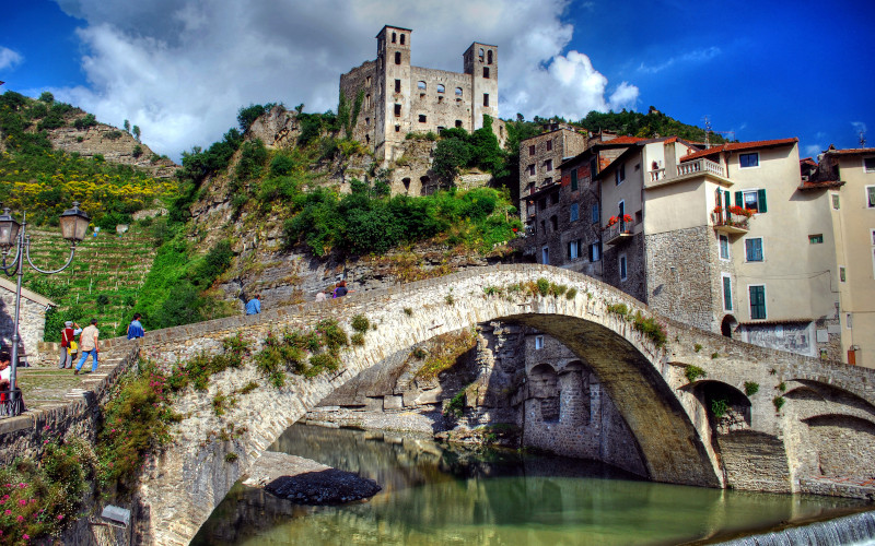 dolce acqua bridge in imperia