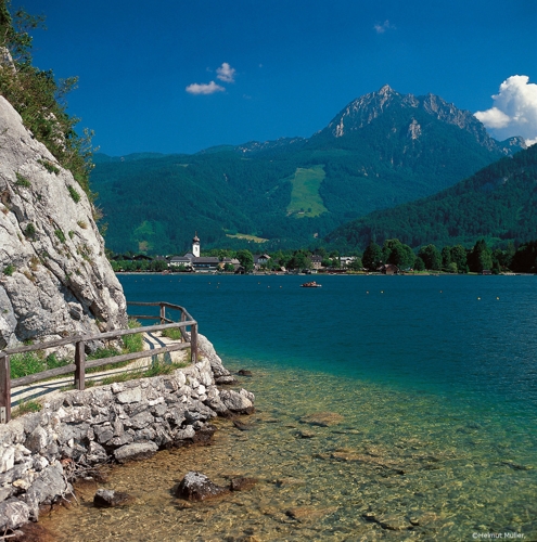 Large photo of Strobl