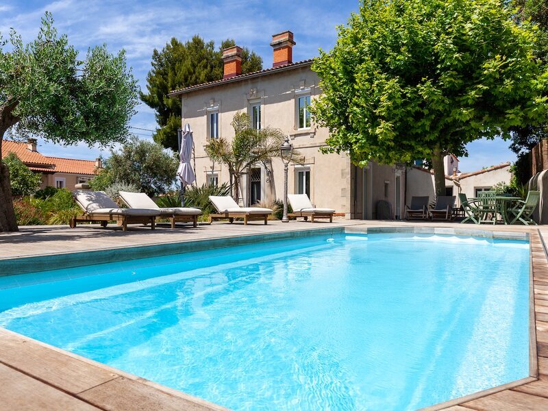 Marseille luxury villa with pool Accommodation in Marseille