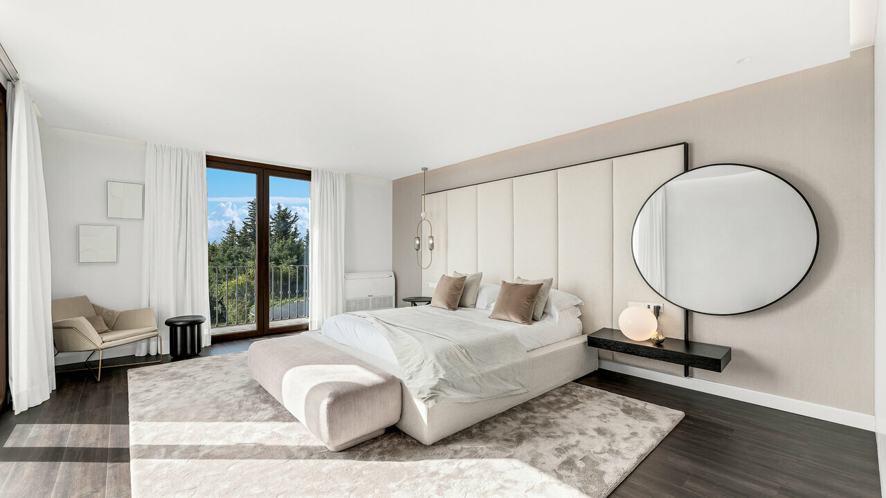 Photo of Luxury 5 Bedroom Villa