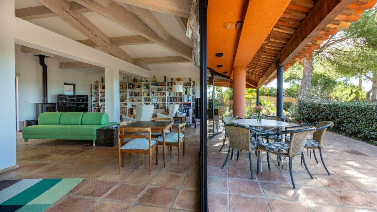 Photo of French architect's house 'La Falaise' nr Toulon