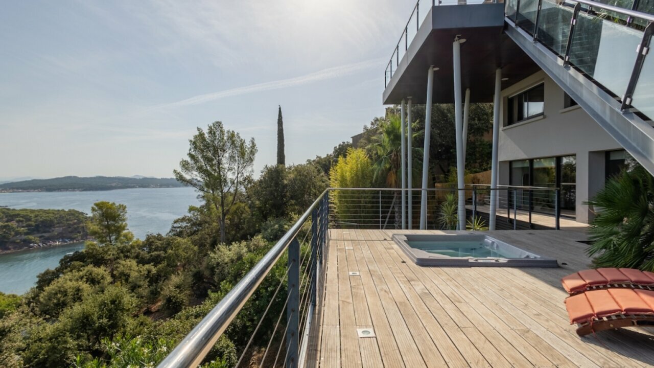 Photo of Stunning villa near Toulon and Bandol