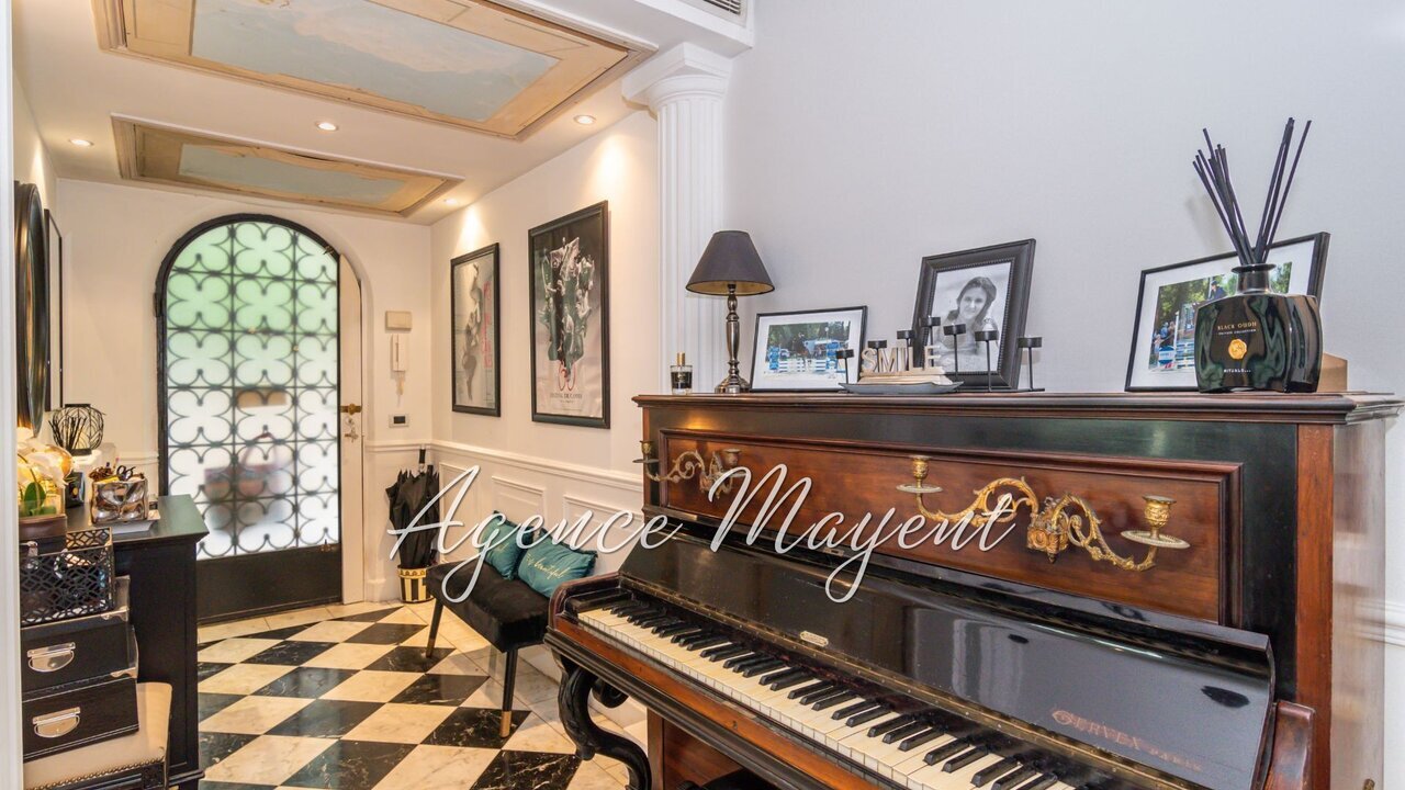 Photo of Cannes Croisette 2 bed apartment