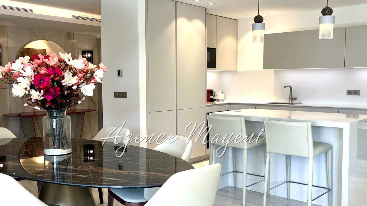 Photo of Magnificent 2 bed garden flat on the Croisette in Cannes