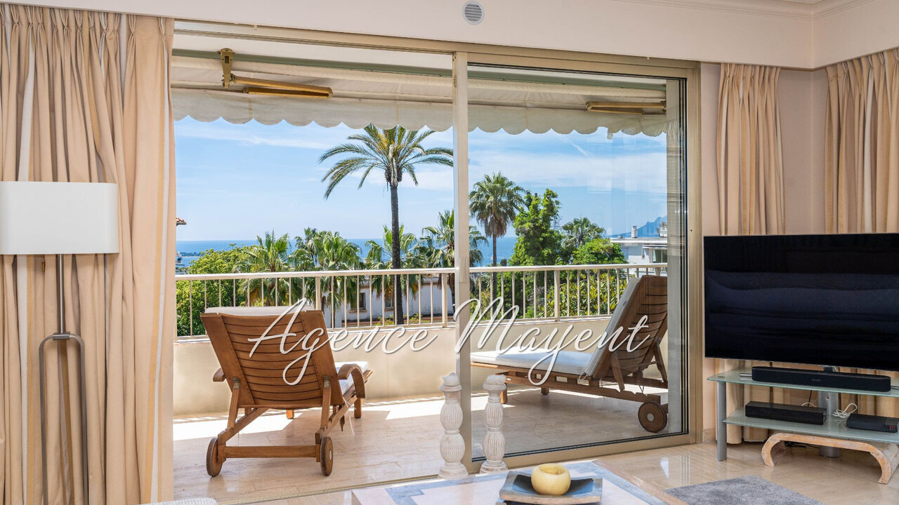 Photo of Californie 2 bed apartment with two terraces & a shared pool