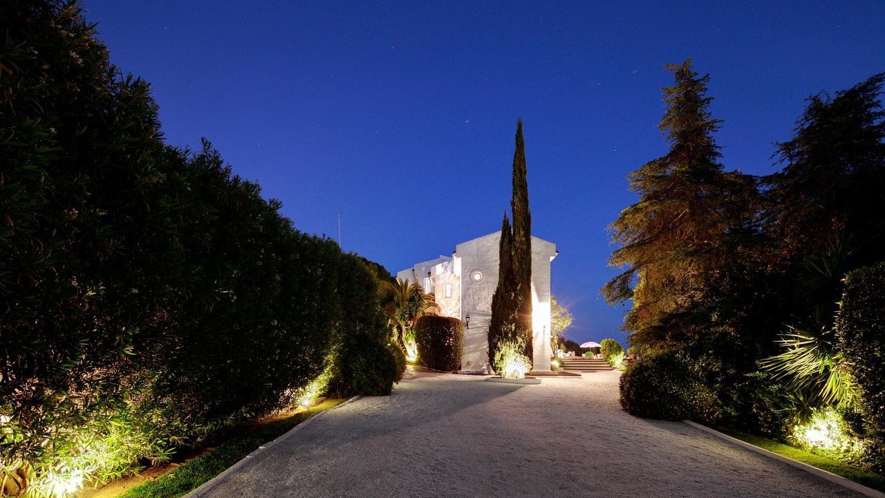 Photo of Puente Romano Villa