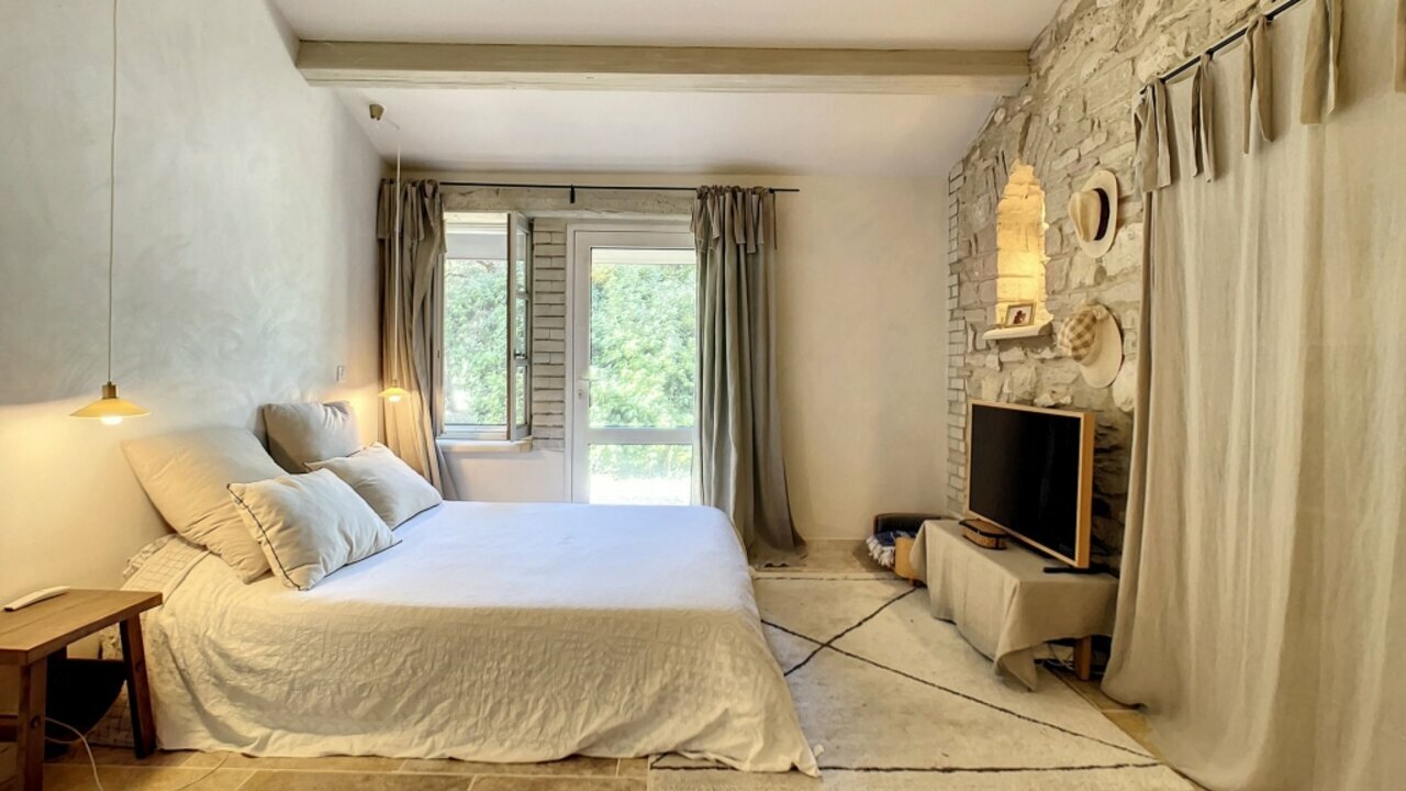 Photo of Stunning large house between Luberon & Avignon