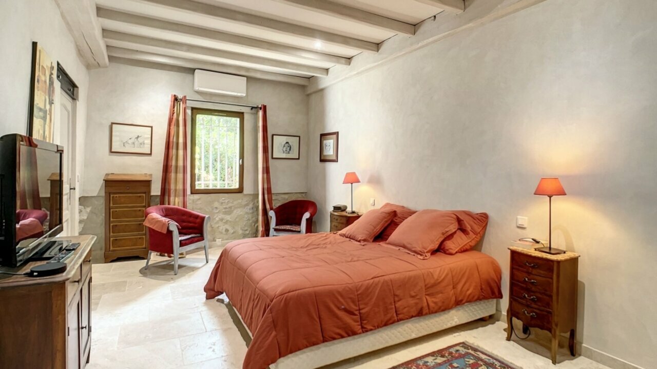 Photo of Stunning large house between Luberon & Avignon