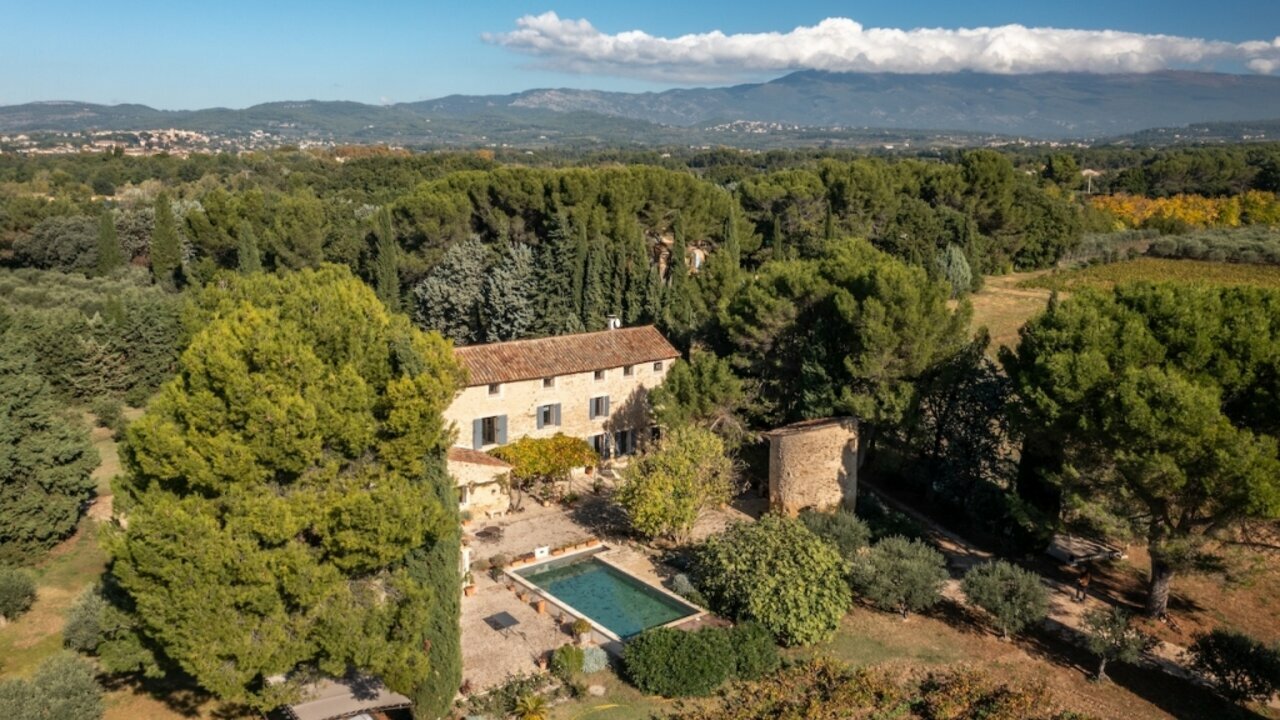 Photo of 17th Century Stone House nr Mont Ventoux