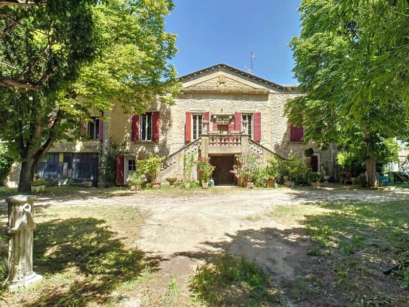 Exceptional renovation potential property in Bonnieux - Luberon Accommodation in Bonnieux