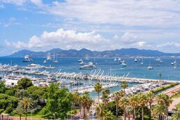 Cannes accommodation villas for sale in Cannes apartments to buy in Cannes holiday homes to buy in Cannes