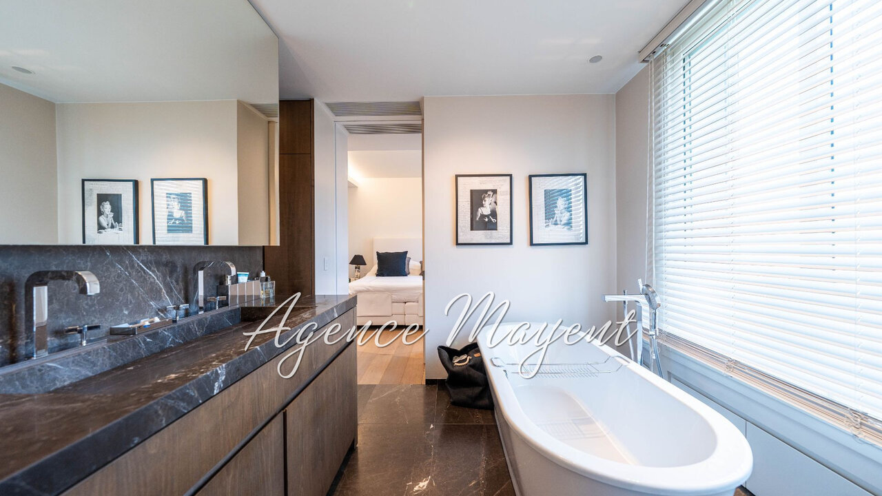 Photo of Luxury 2 bed apartment on the Croisette - Cannes